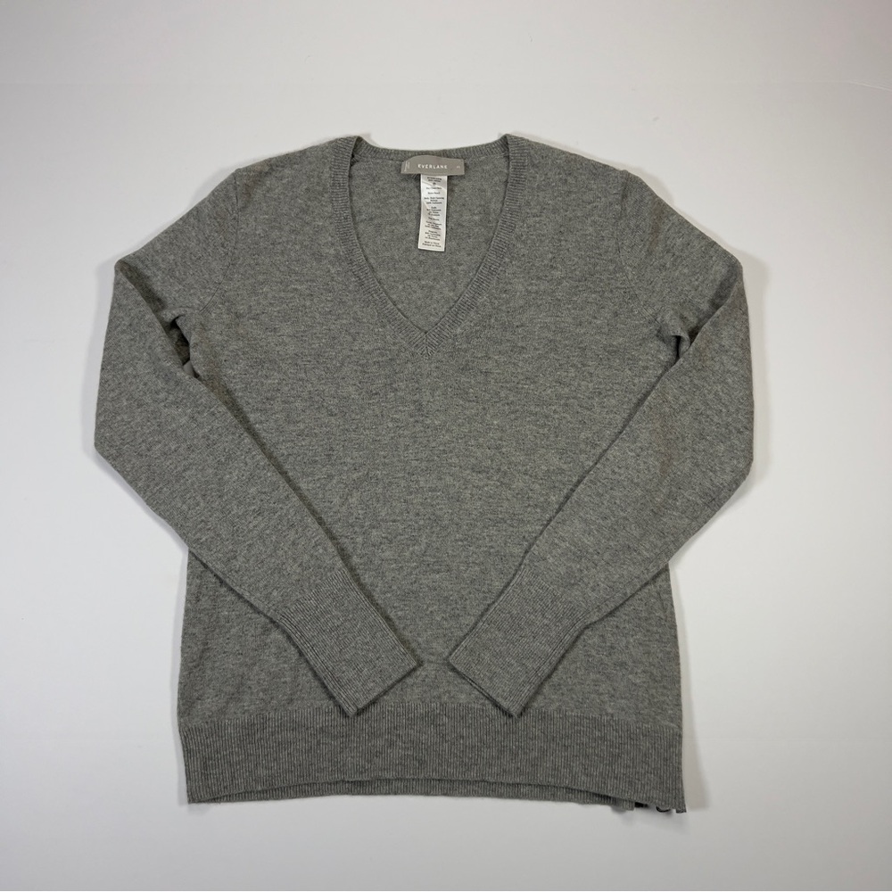 Everlane Women’s V-Neck Cashmere Sweater Size XS